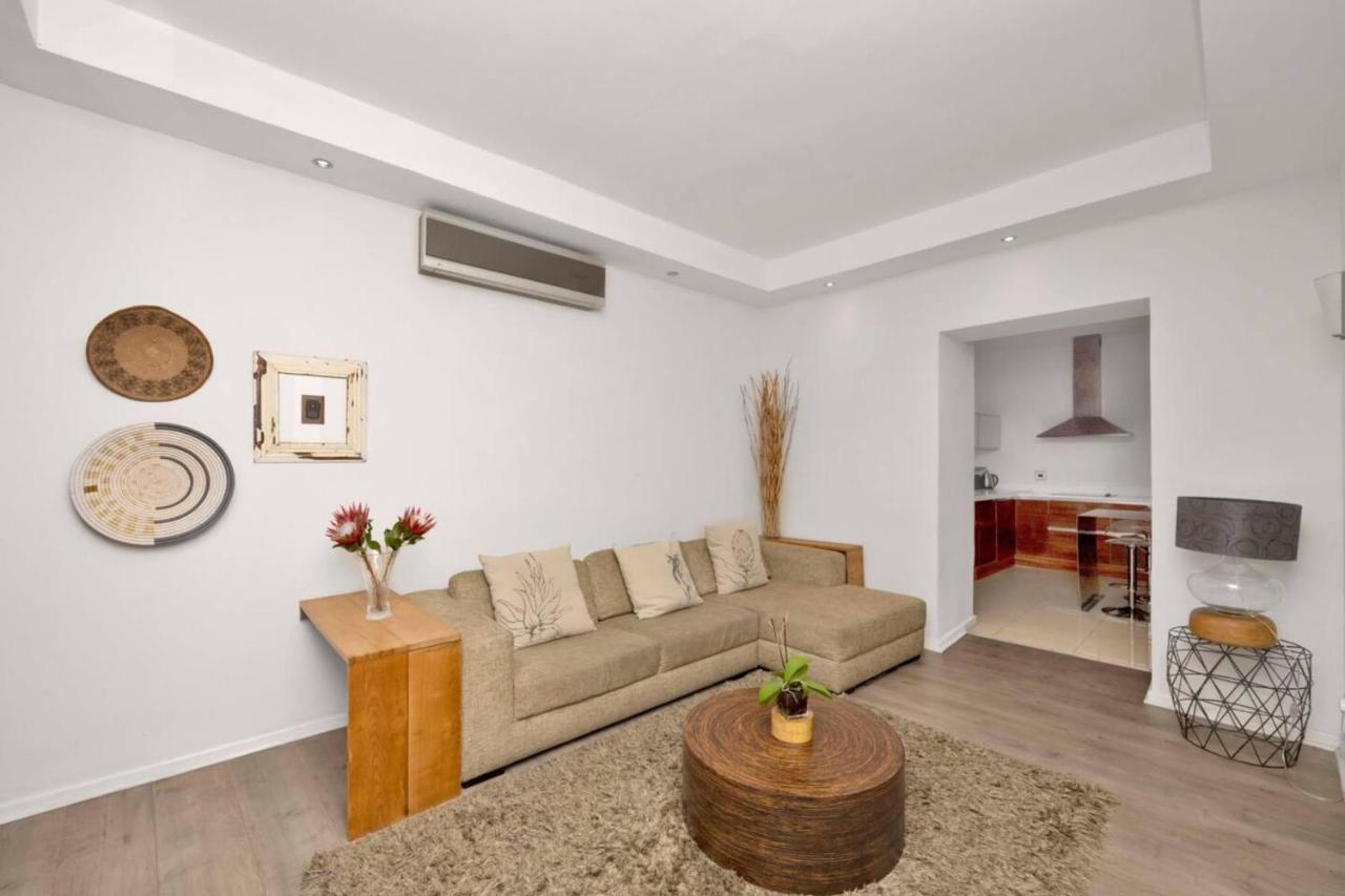 Holiday home Charming Townhouse In De Waterkant *