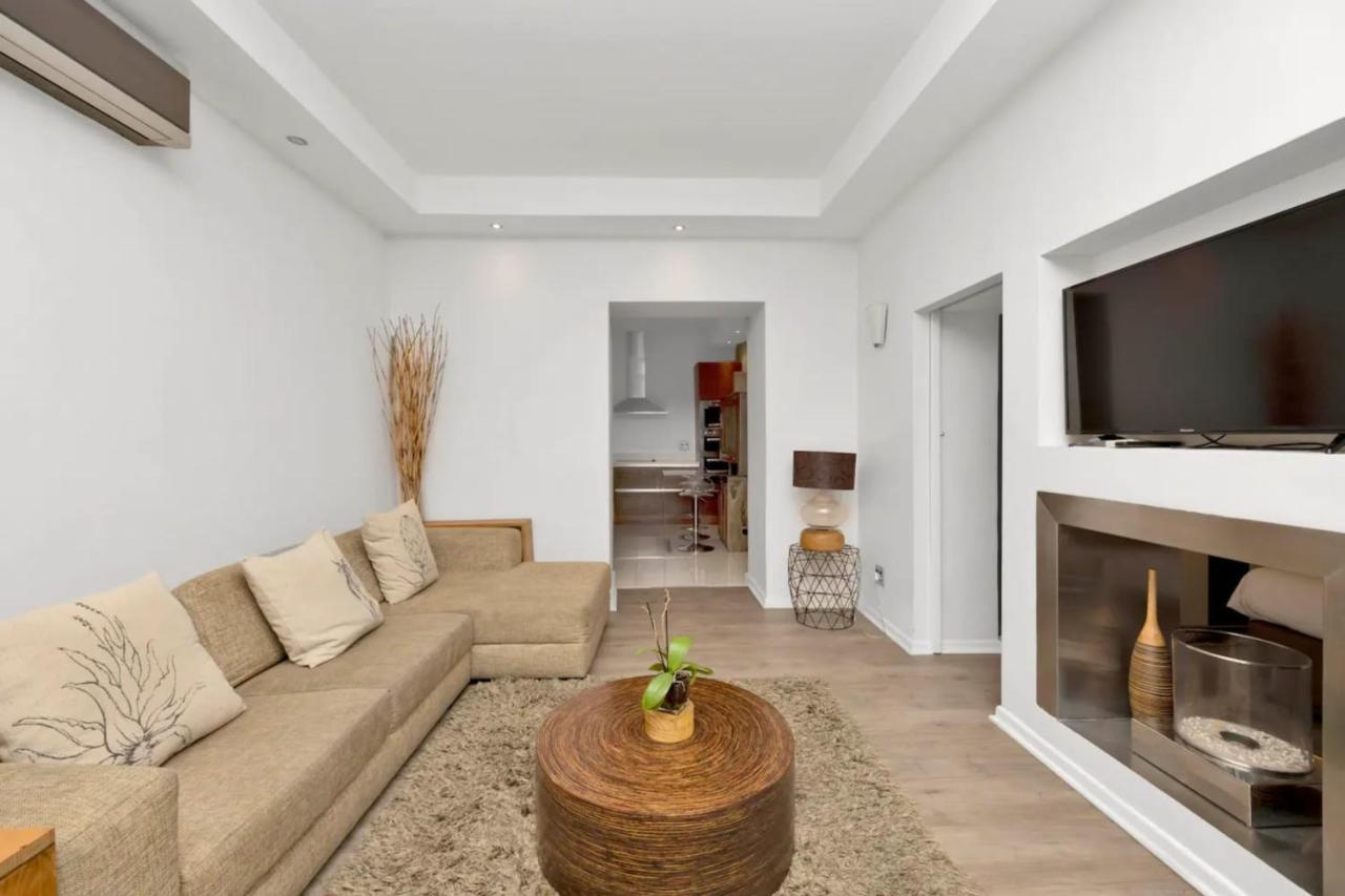 Charming Townhouse In De Waterkant